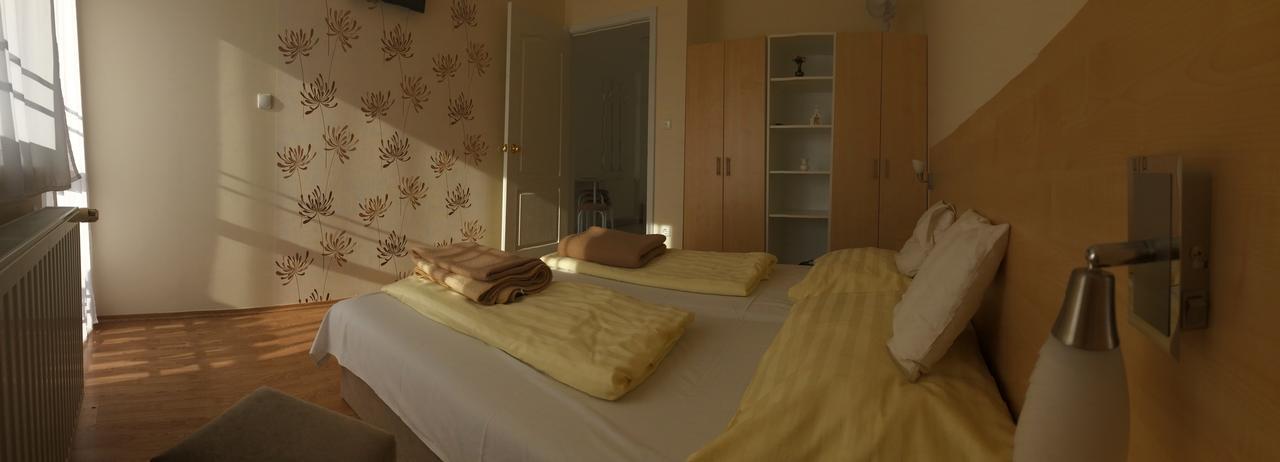 Szaloky Apartmanhaz Gyenesdiás Exterior foto