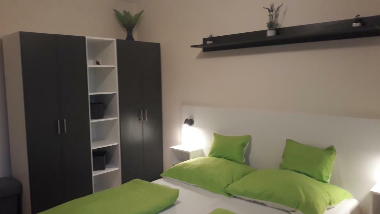 Szaloky Apartmanhaz Gyenesdiás Exterior foto
