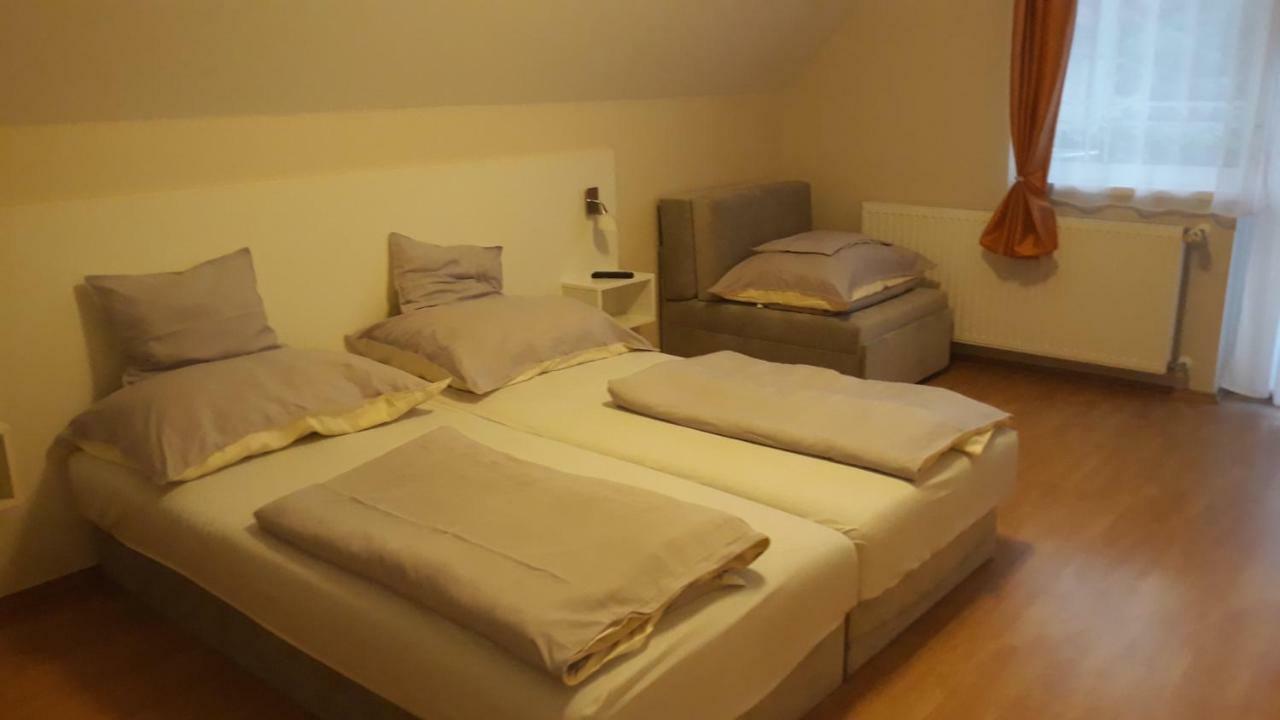 Szaloky Apartmanhaz Gyenesdiás Exterior foto